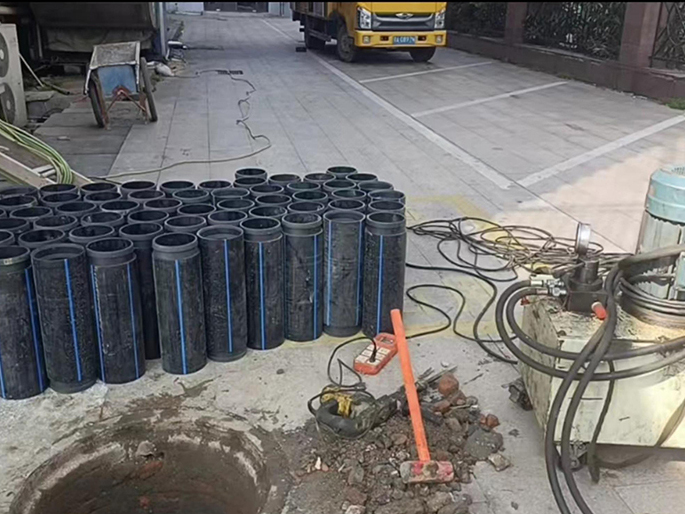 平桥PE置换管厂家 DN315置换管 非开挖管短管置换